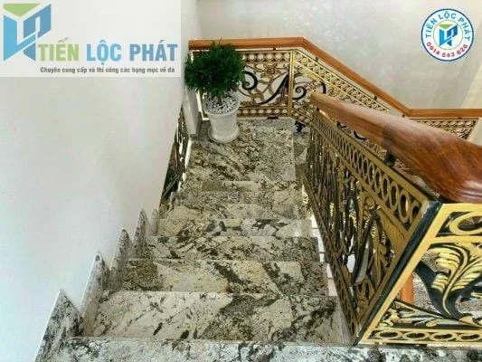 Ảnh đá cầu thang