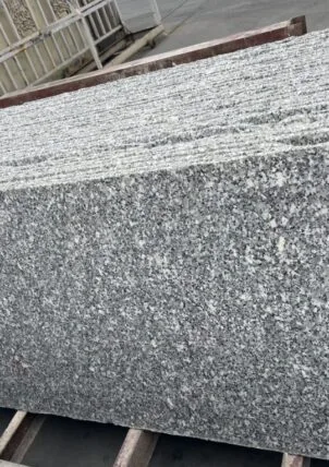 Đá hoa cương trắng suối lau