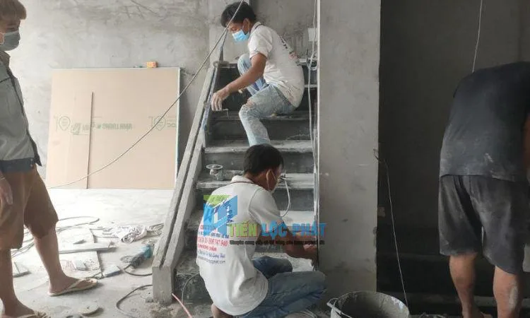 ốp cầu thang Granite