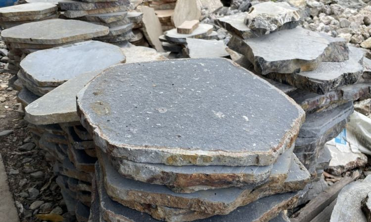 đá thớt sân vườn