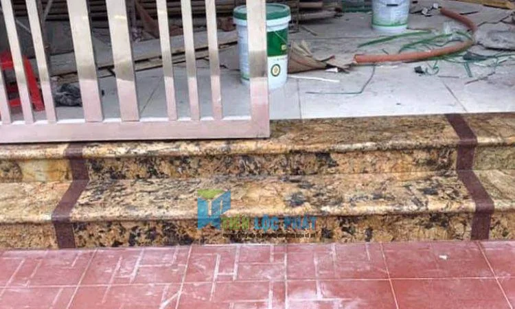 Thềm nhà 2 bậc có tốt không?