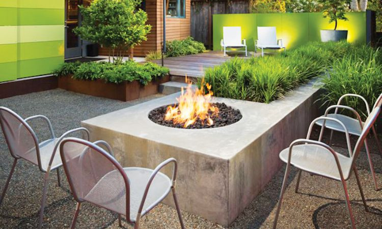 Sân vườn kết hợp khu vực BBQ