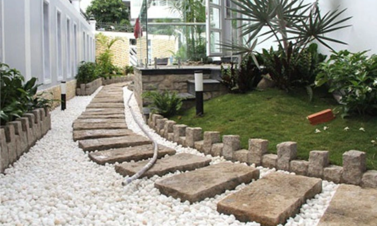 Lối đi trang trí bằng đá cuội