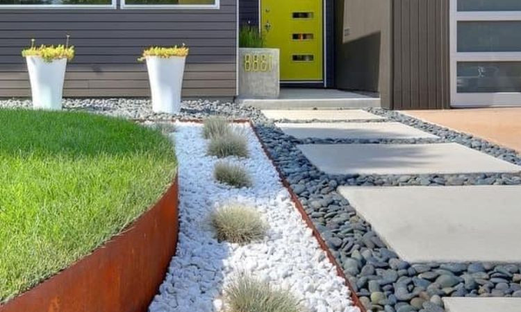 trang trí sân vườn bằng sỏi