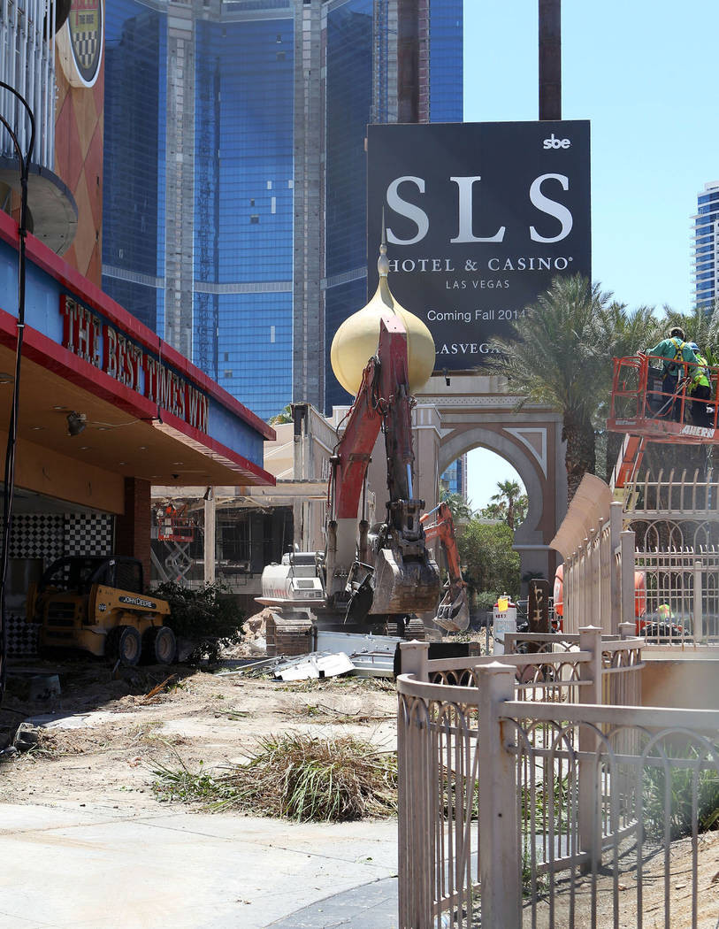 Sahara Las Vegas through the years since opening in 1952 — PHOTOS | Las ...