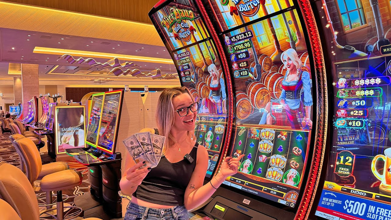Her INSPIRING Slot Win! 🎰 (Las Vegas Slot Player Wins Big From Small ...