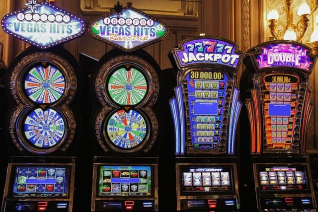 Top 5 Reasons To Play At Licensed Online Casinos