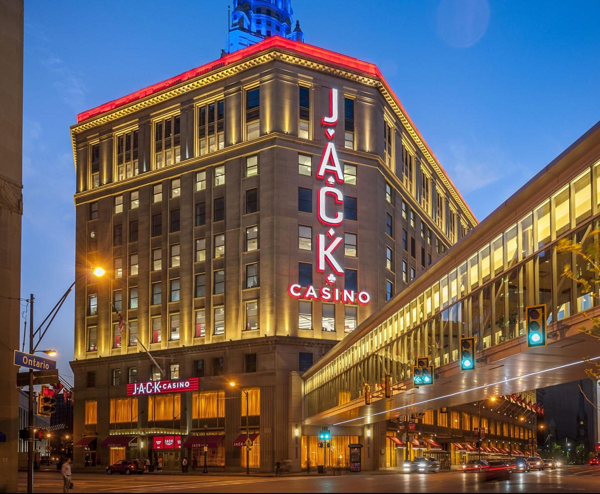 Short Stacks: Live! Pittsburgh Opens New Poker Room, Dealer Steals From ...