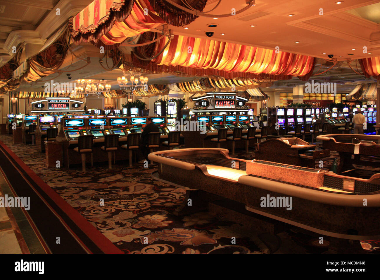 Slot machines inside the Bellagio Casino in Las Vegas, NV, USA Stock ...